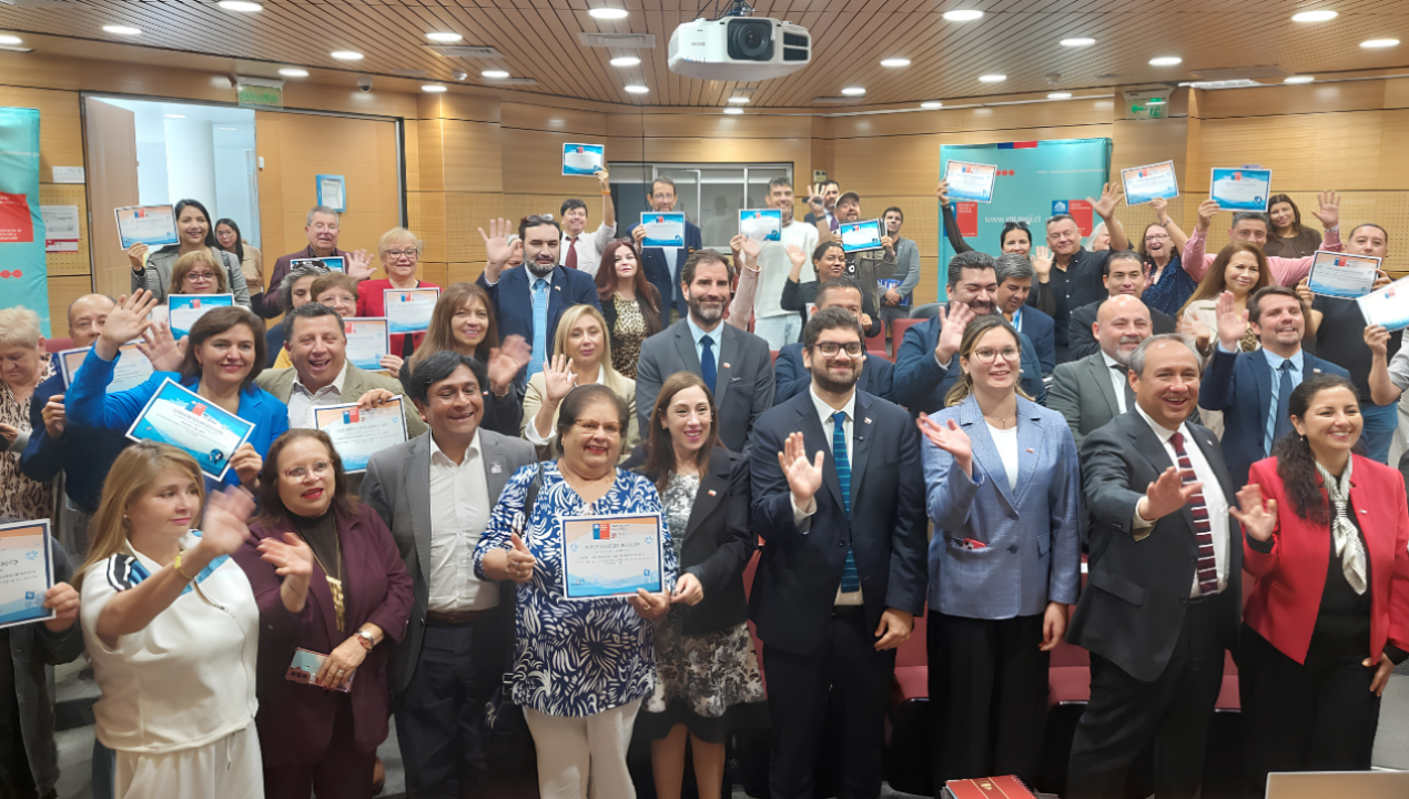 /antofagasta-gobierno-reconoce-a-medios-de-comunicacion-y-organizaciones