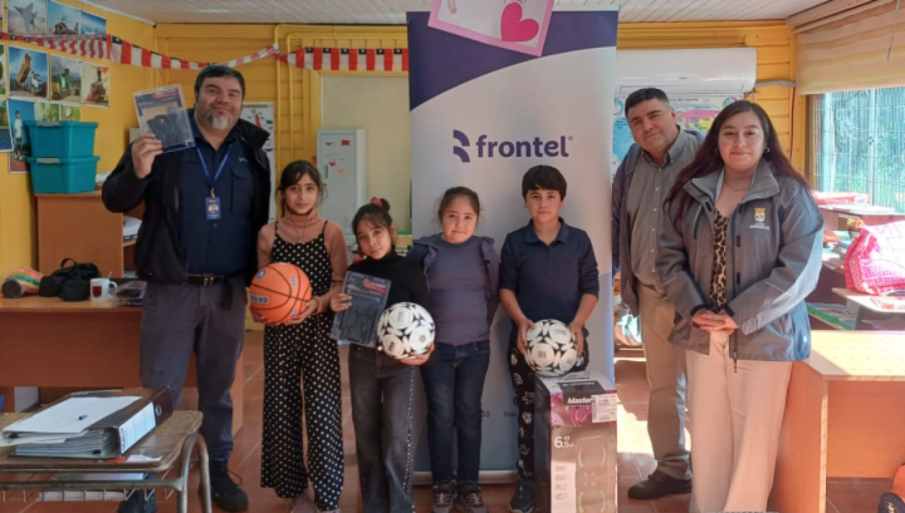 /frontel-refuerza-su-vinculo-con-escuelas-de-arauco-en-el-dia-de-la