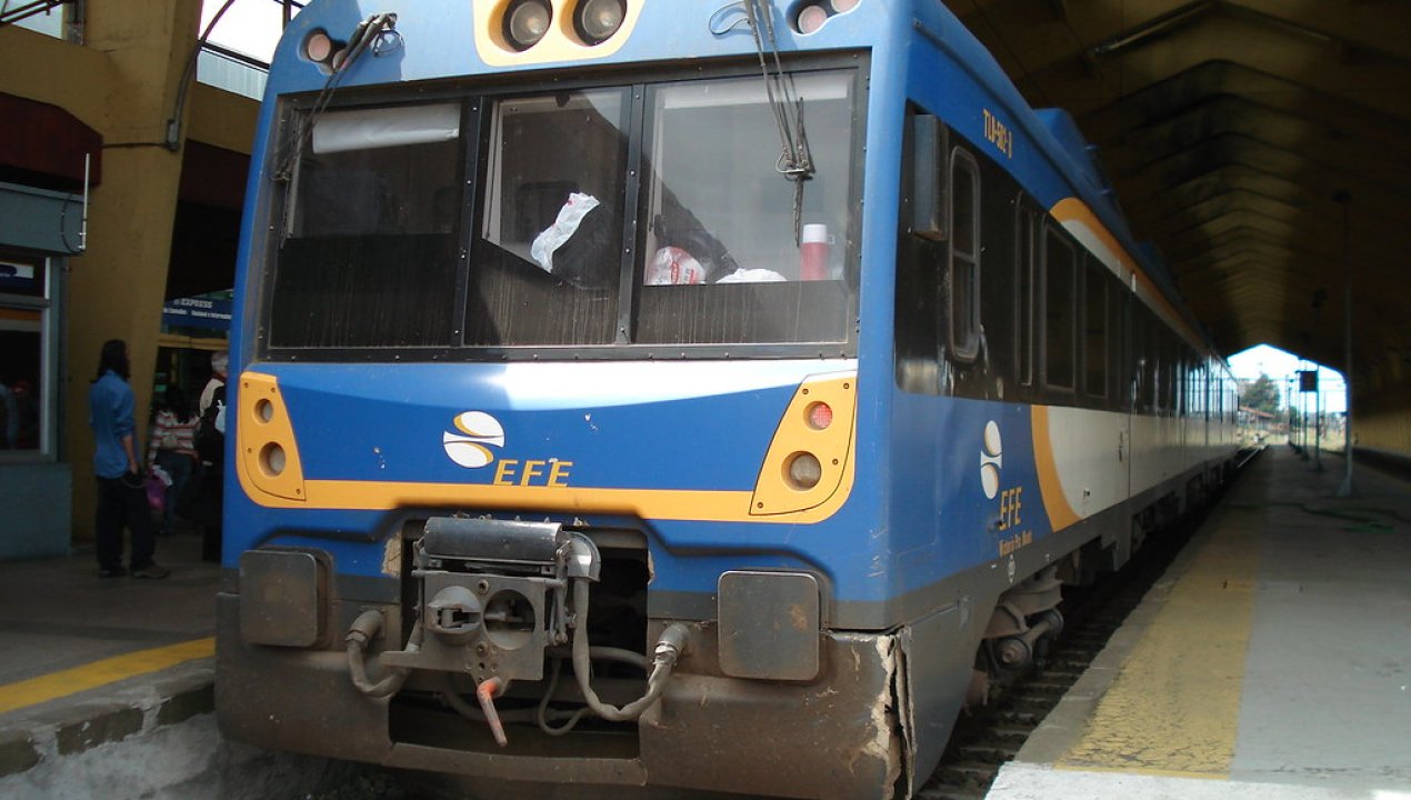 /local/a-toda-maquina-reparan-trenes-que-haran-la-ruta-llanquihue-puerto-montt